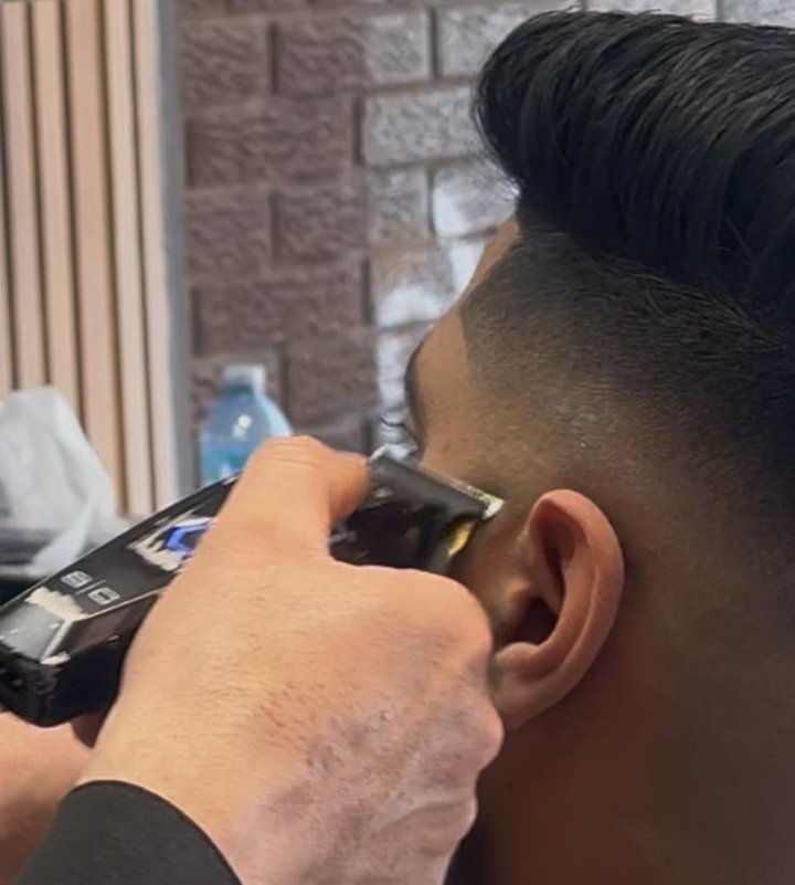 Skin fade in progress